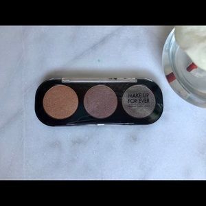 MAKEUP FOREVER Trio Eyeshadow Palette